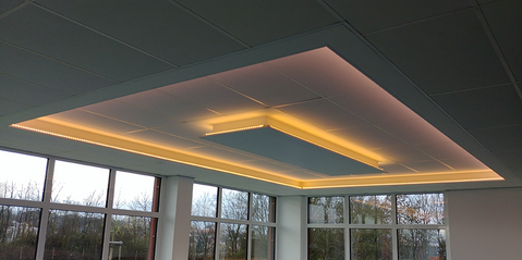 Graf zu Bentheim Schule Deckenlicht Schwimmbad